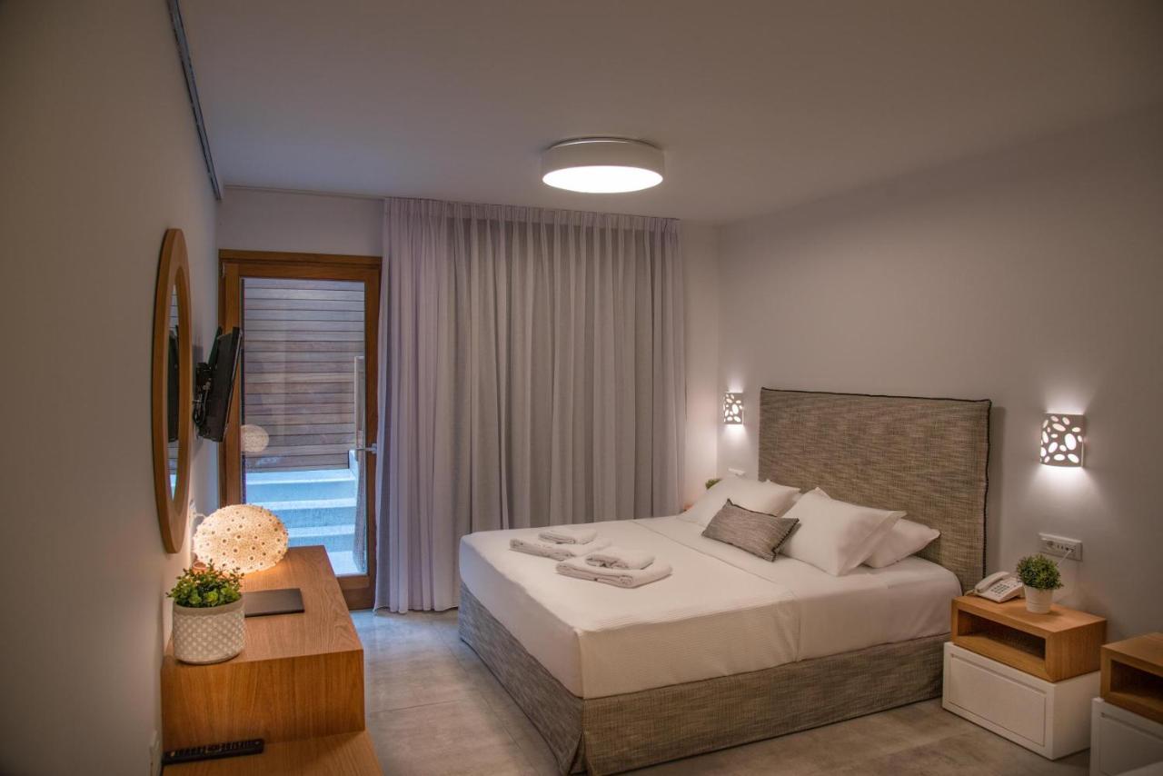 Natura Luxury Boutique Hotel Skopelos Loutraki  Esterno foto